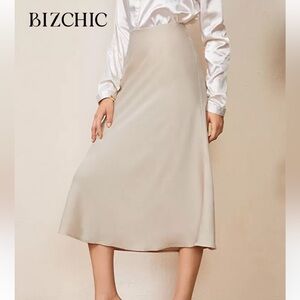 Elegant Cream Midi Skirt